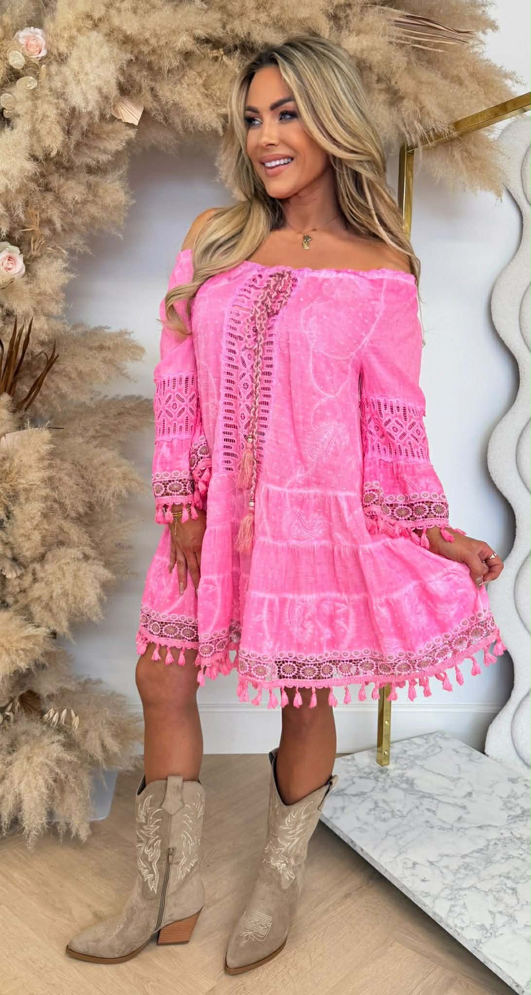 NEW DAISY OFF SHOULDER DRESS NEONPINK