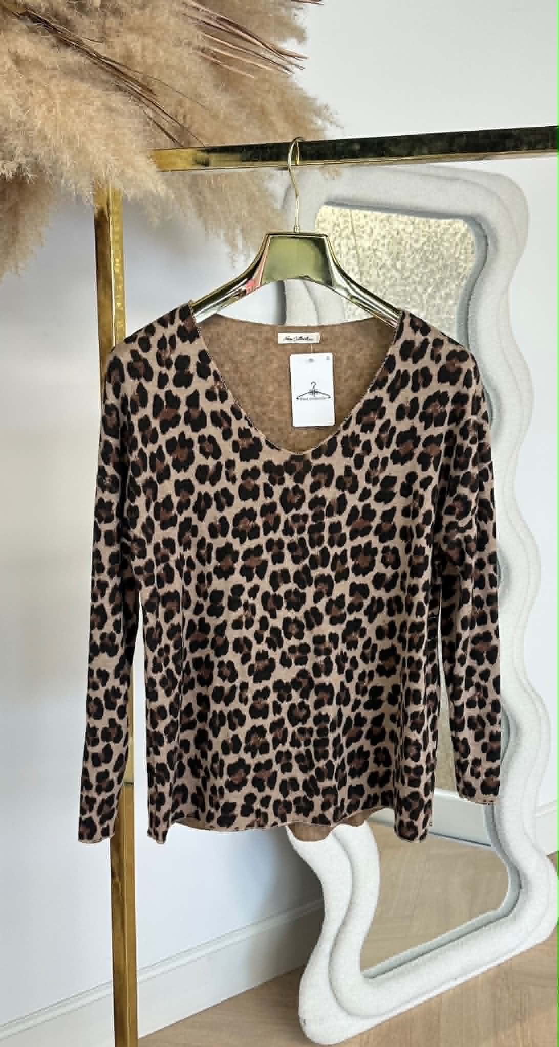 NEW LEO V SWEAT BEIGE