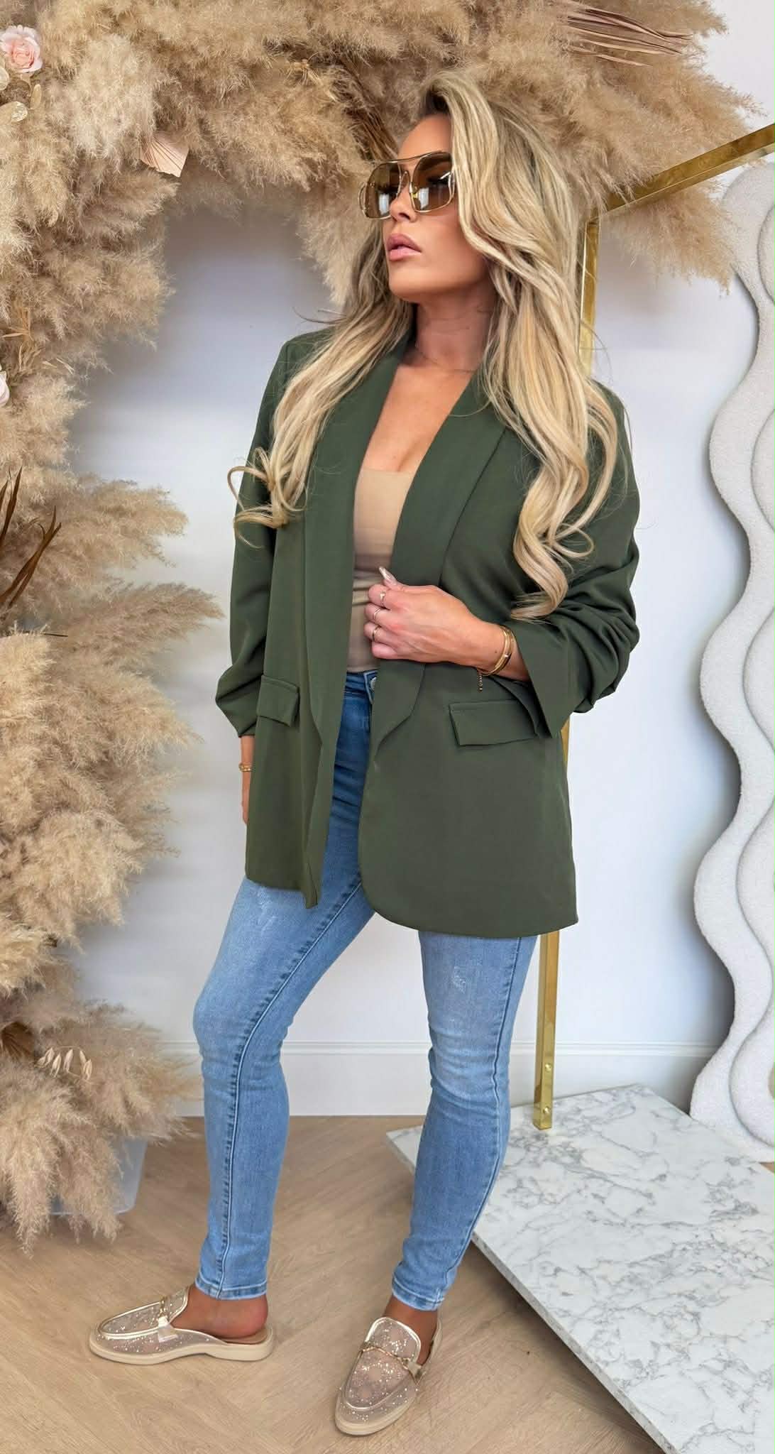 NINA OVERSIZED CROPPED MOUW BLAZER ARMY