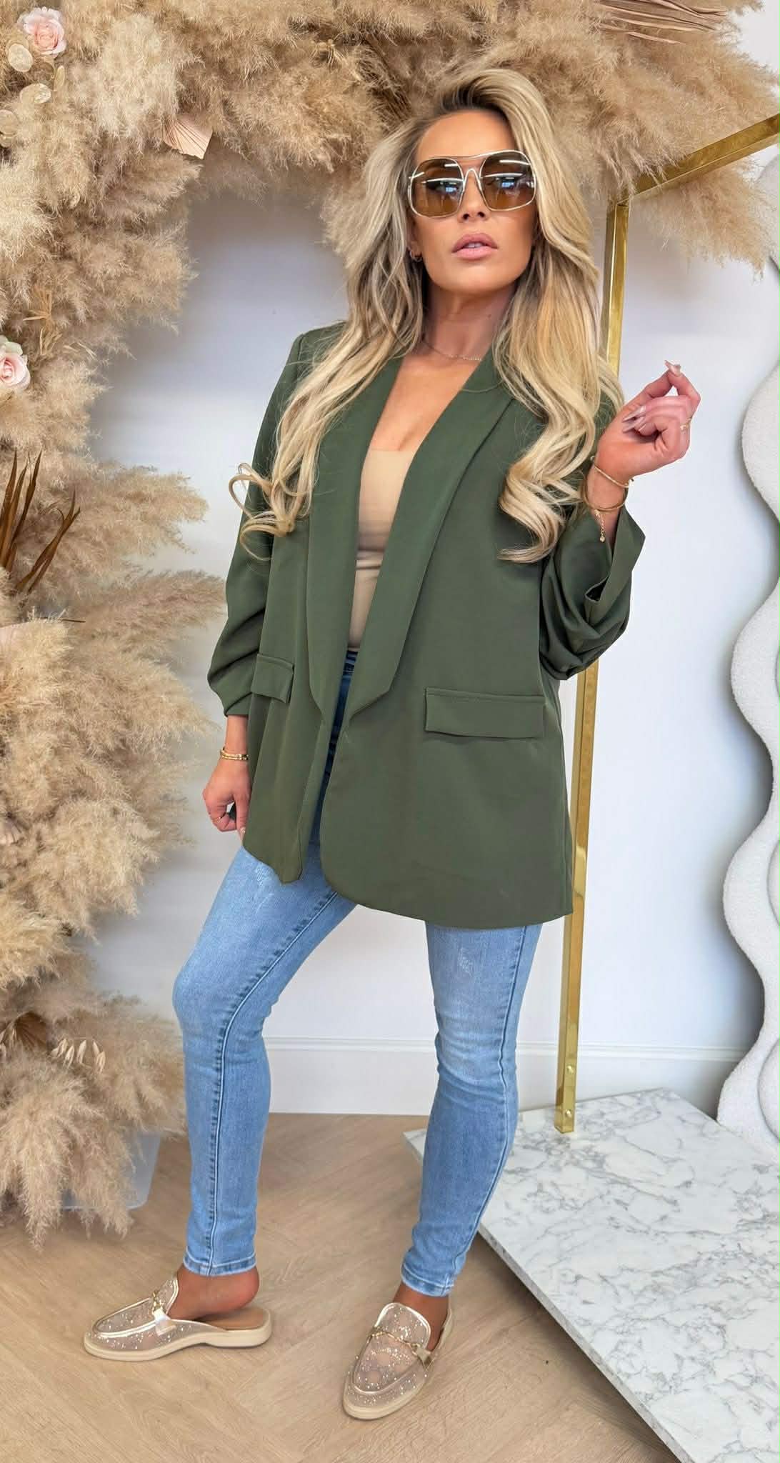 NINA OVERSIZED CROPPED MOUW BLAZER ARMY