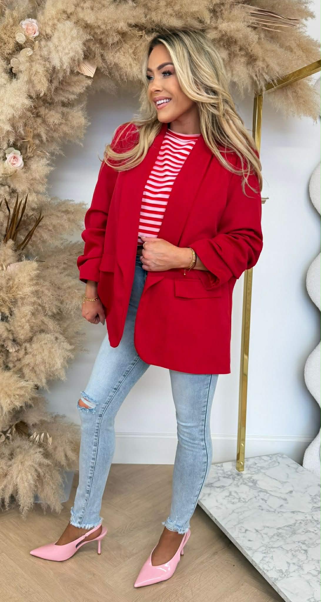 NINA OVERSIZED CROPPED ÄRMEL BLAZER ROT