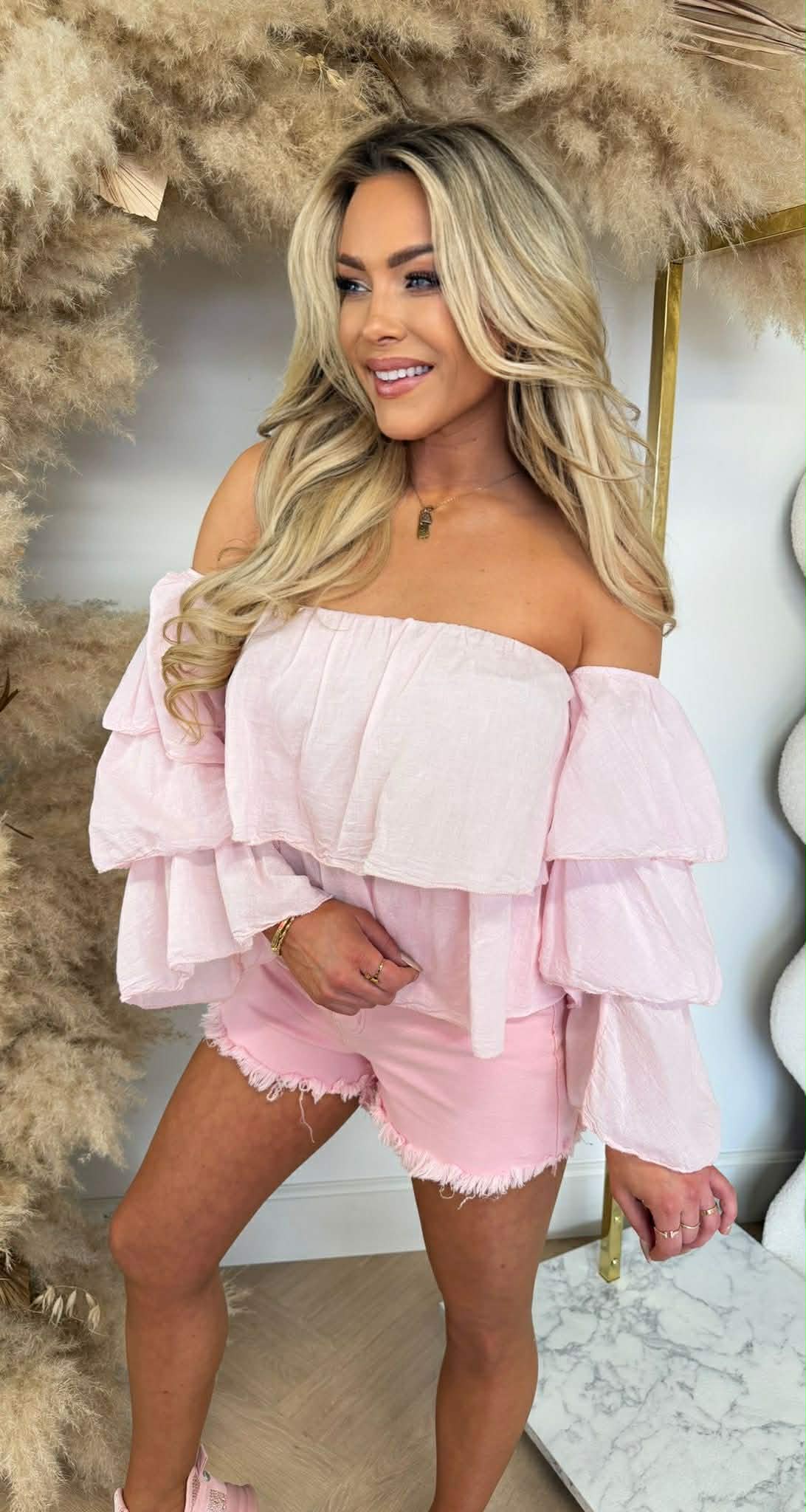 RUFFLE OFF SHOULDER TOP PINK