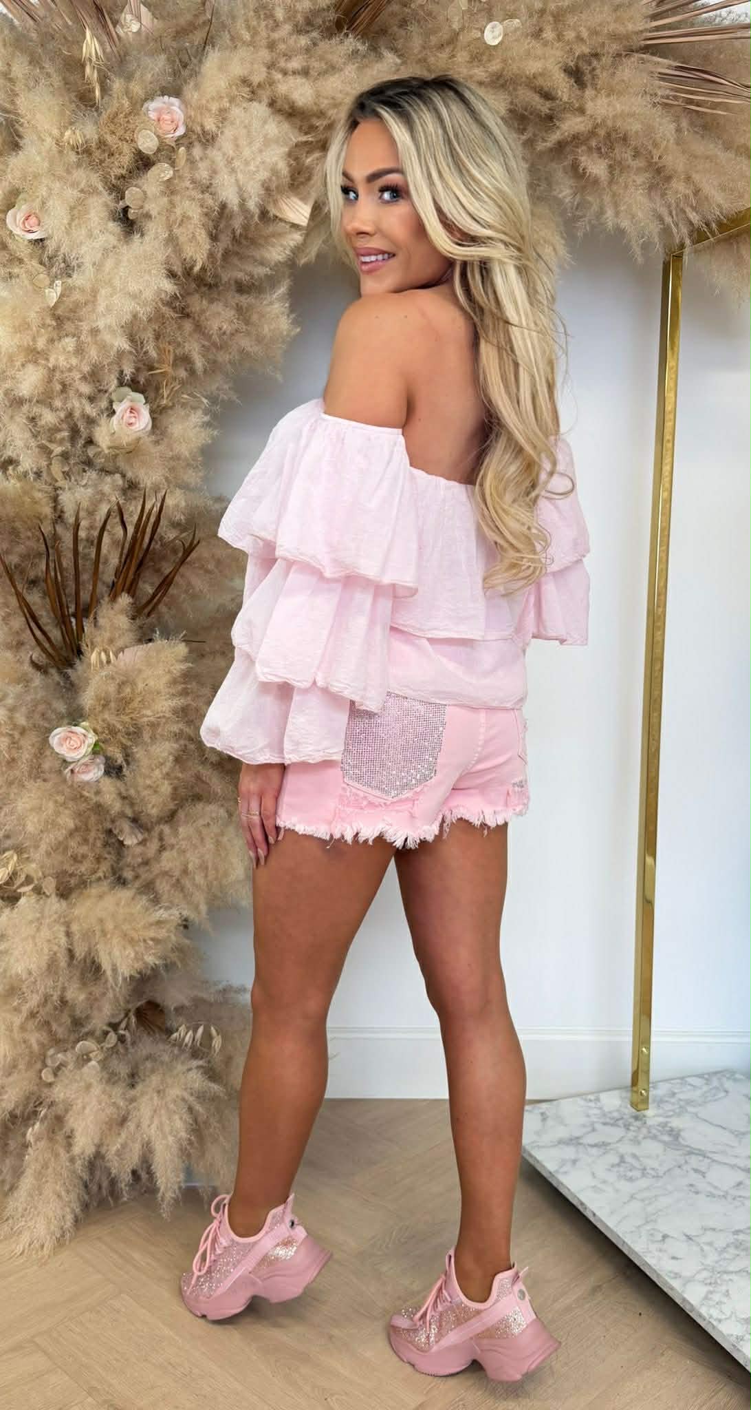 RUFFLE OFF SHOULDER TOP PINK