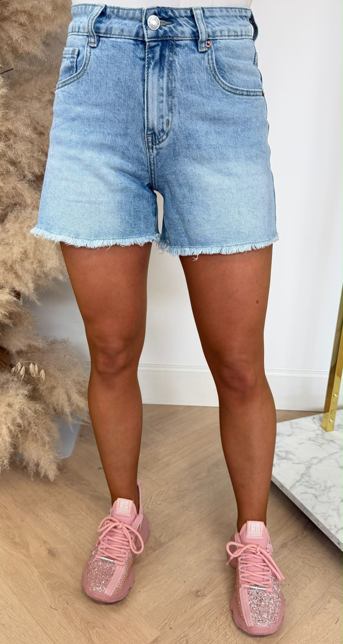 MISSY DIAMOND POCKET SHORT 3075