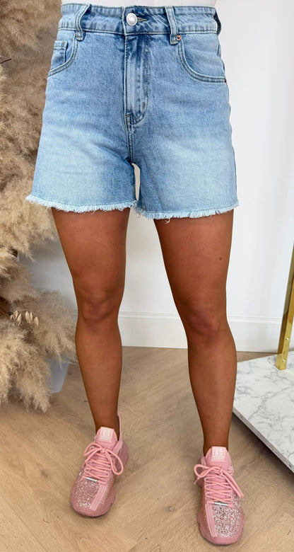 MISSY DIAMOND POCKET SHORT 3075