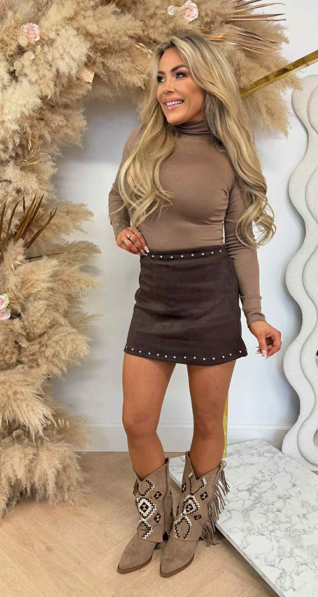 BY SWAN TURTLE NECK BASIC STRETCH TOP 10090 CAMEL