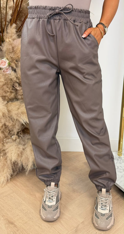 COATED JOGGER TAUPE