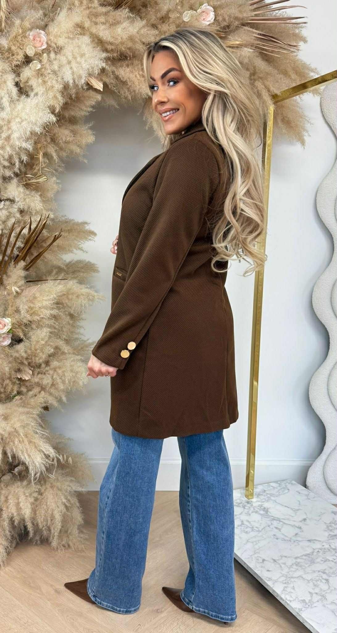 TRENCH-COAT ÉLÉGANT AVEC BOUTONS CHOCO