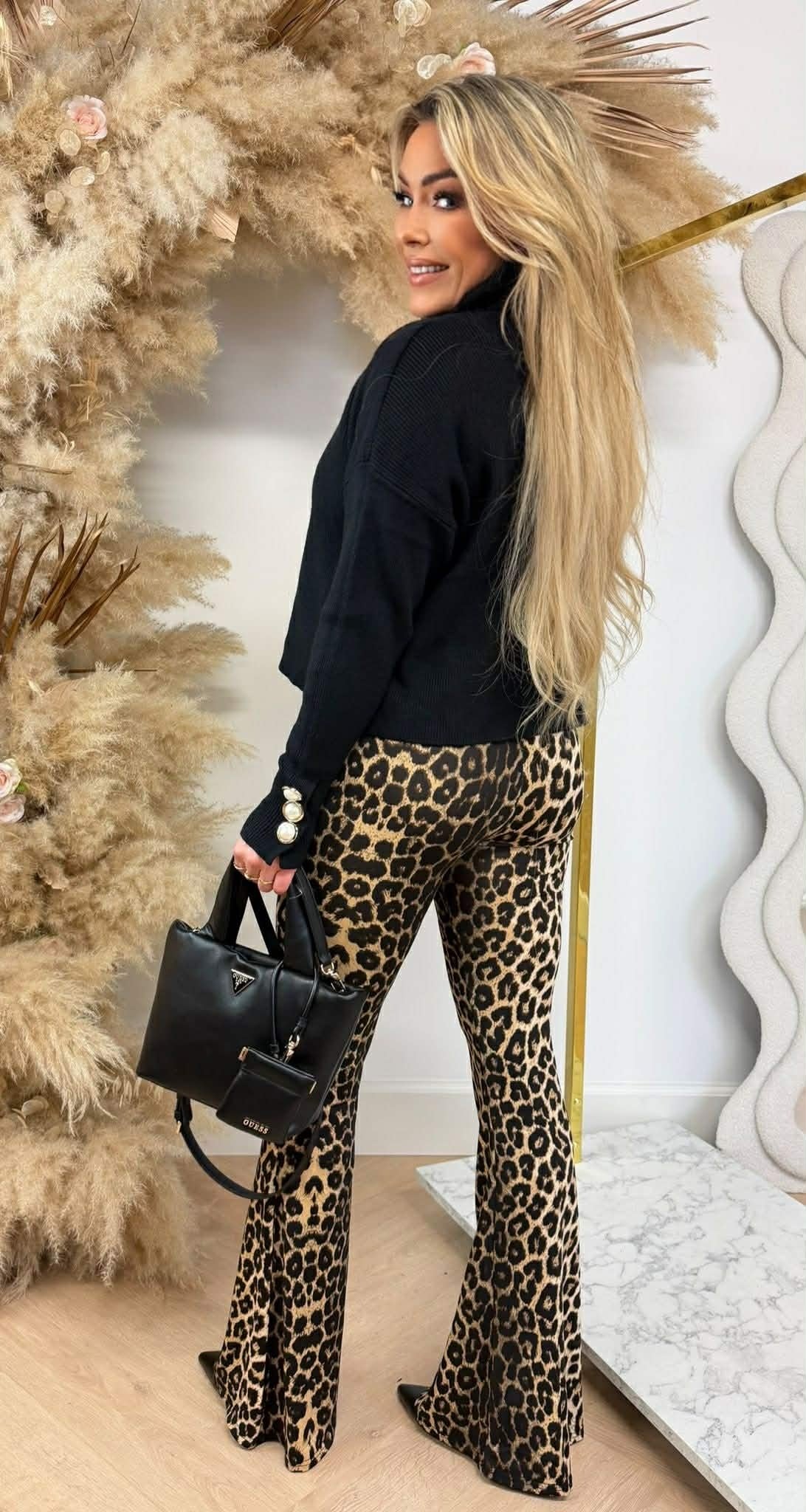 CROPPED KOL PEARL TOP BLACK