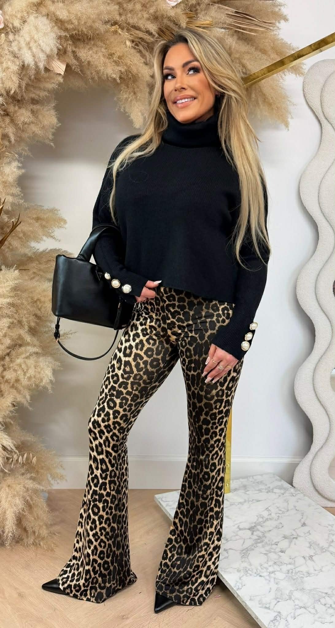 CROPPED KOL PEARL TOP BLACK