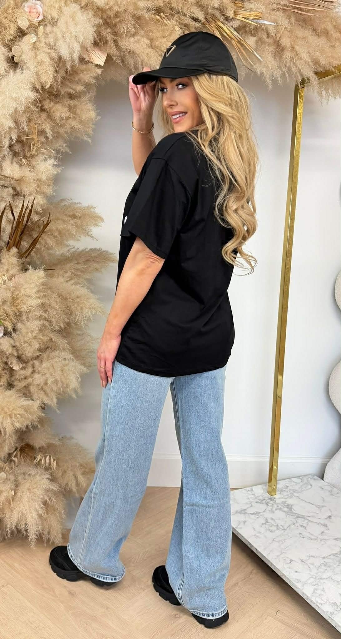 NIEDLICHES HERZCHEN-SHIRT 7455 SCHWARZ