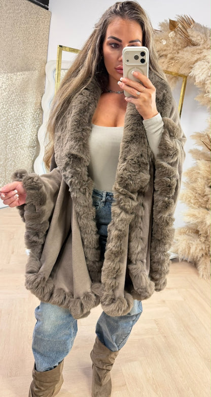 FAKE FUR PONCHO 88208 CHOCO