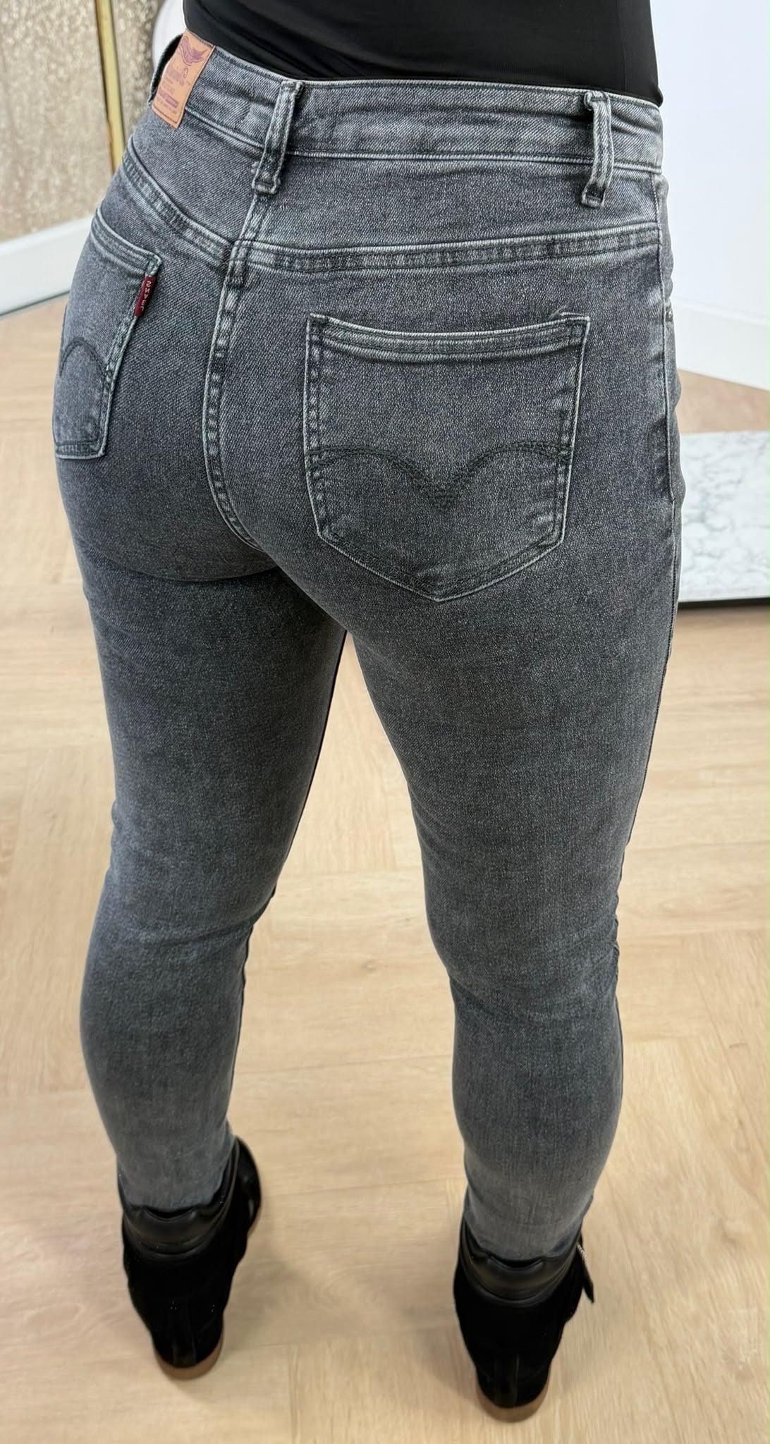 NEW SKINNY 78502-68 GREY