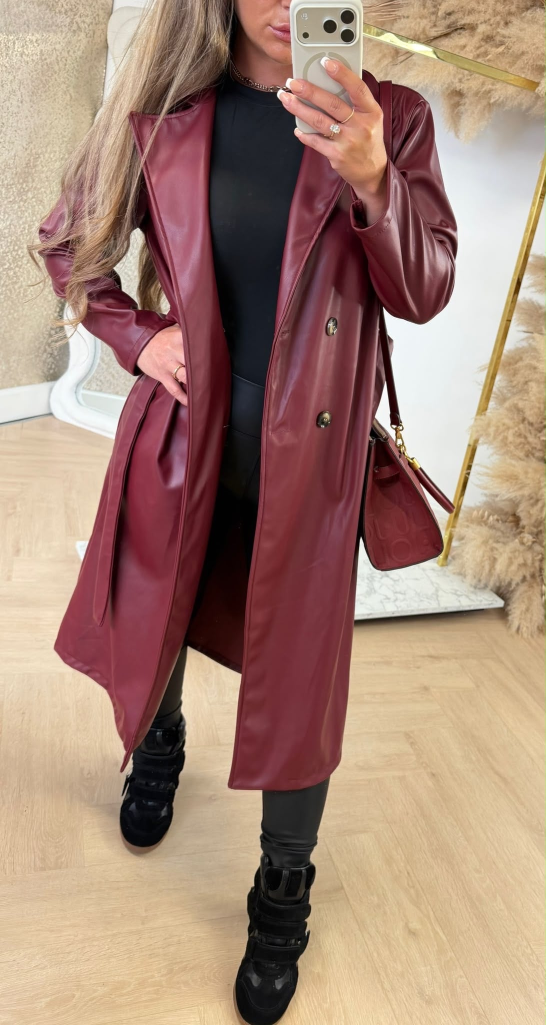 MUSTHAVE LEATHER LOOK TRENCHCOAT RED