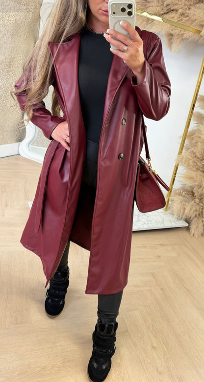 MUSTHAVE LEATHER LOOK TRENCHCOAT RED