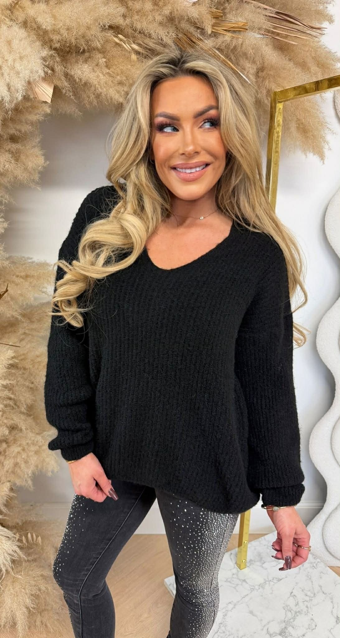 FENNA V-AUSSCHNITT-PULLOVER SCHWARZ