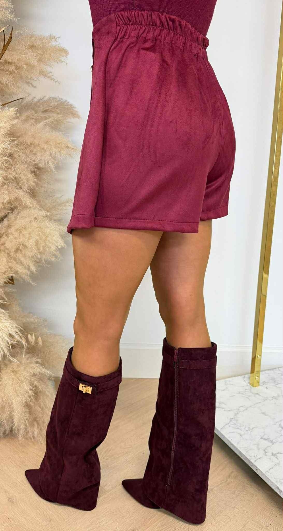 GOLDEN DETAIL SUEDINE SKORT BORDEAUX