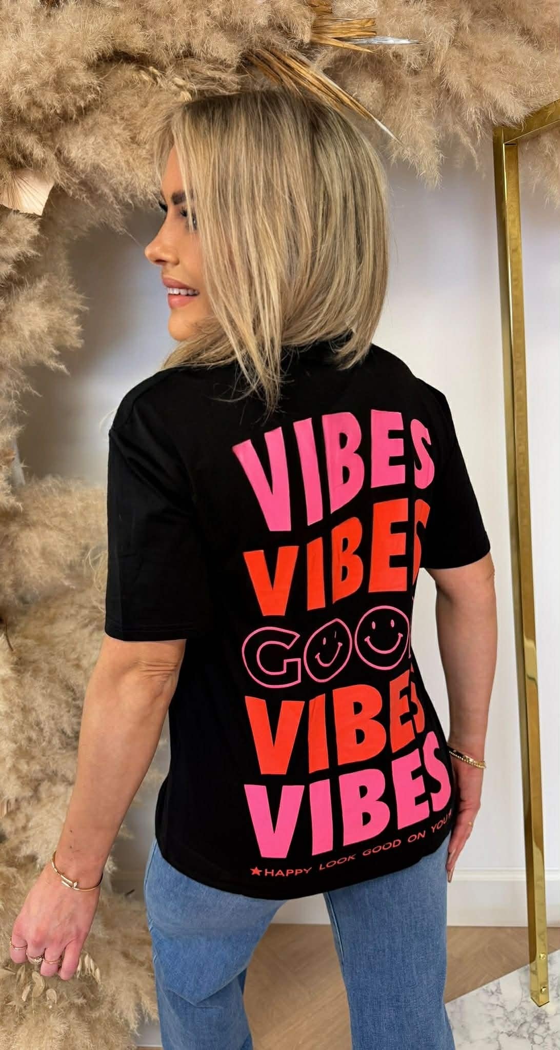 GOOD VIBES TEE 237 SCHWARZ