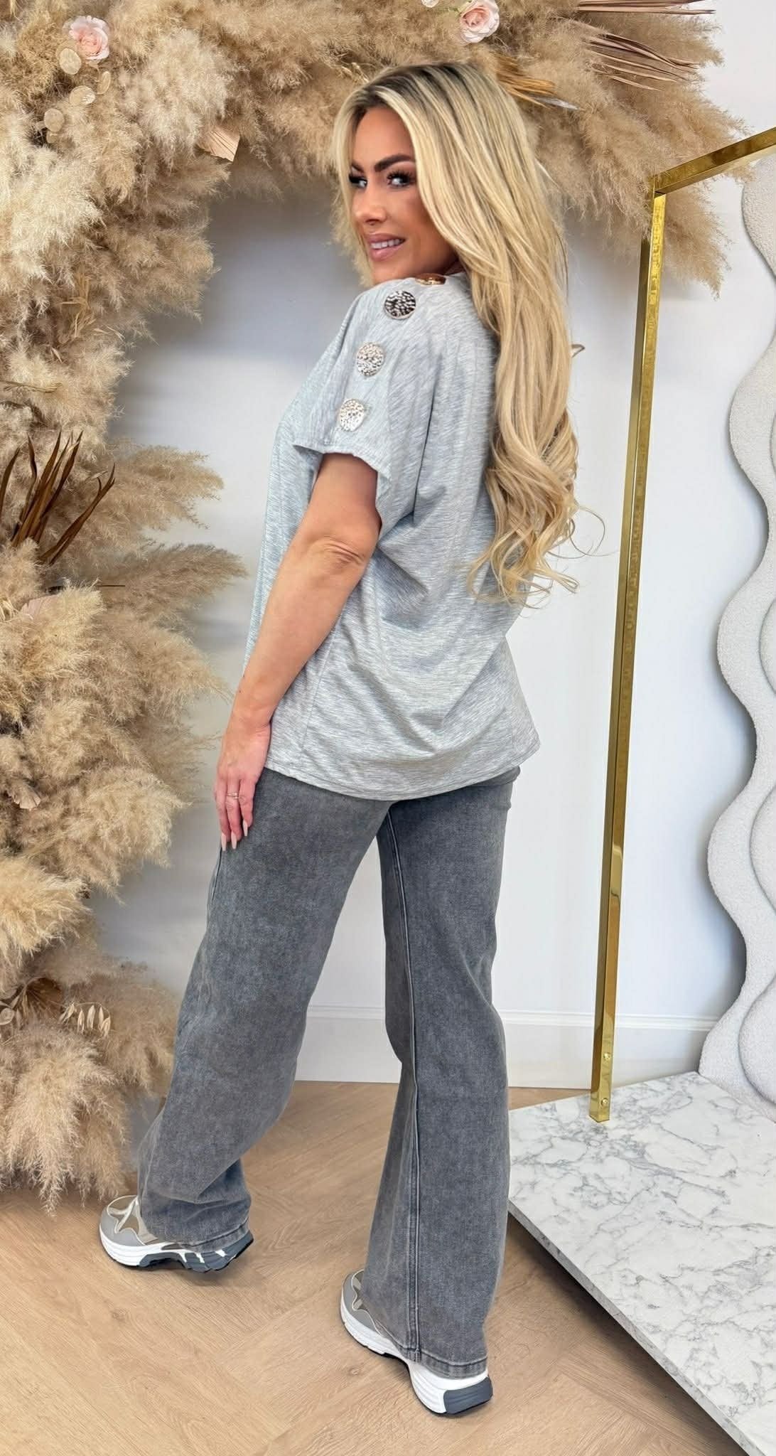 ITALY BUTTON TOP GREY