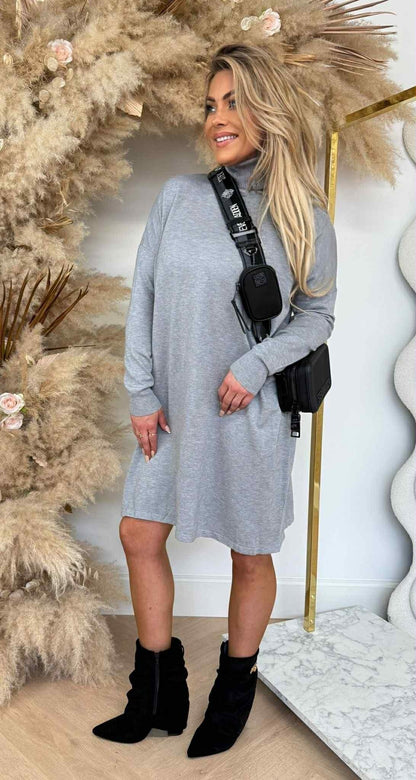 KAYLLA OVERSIZED ROLKRAGENKLEID 9815 GRAU