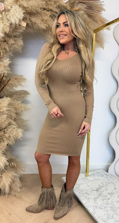 KAYLLA V HALS RIB DRESS 9833 BEIGE
