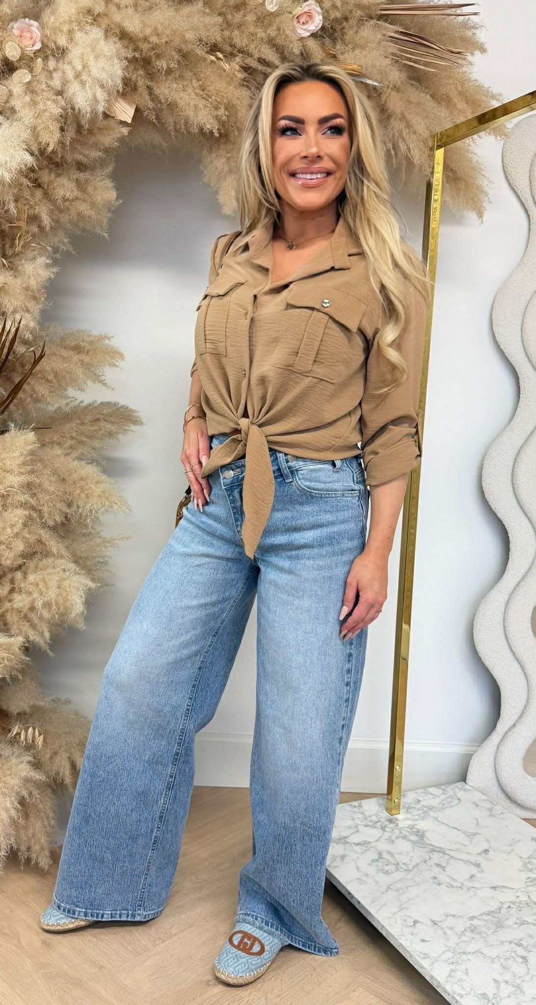 LARIS KNOOP BLOUSE CAMEL