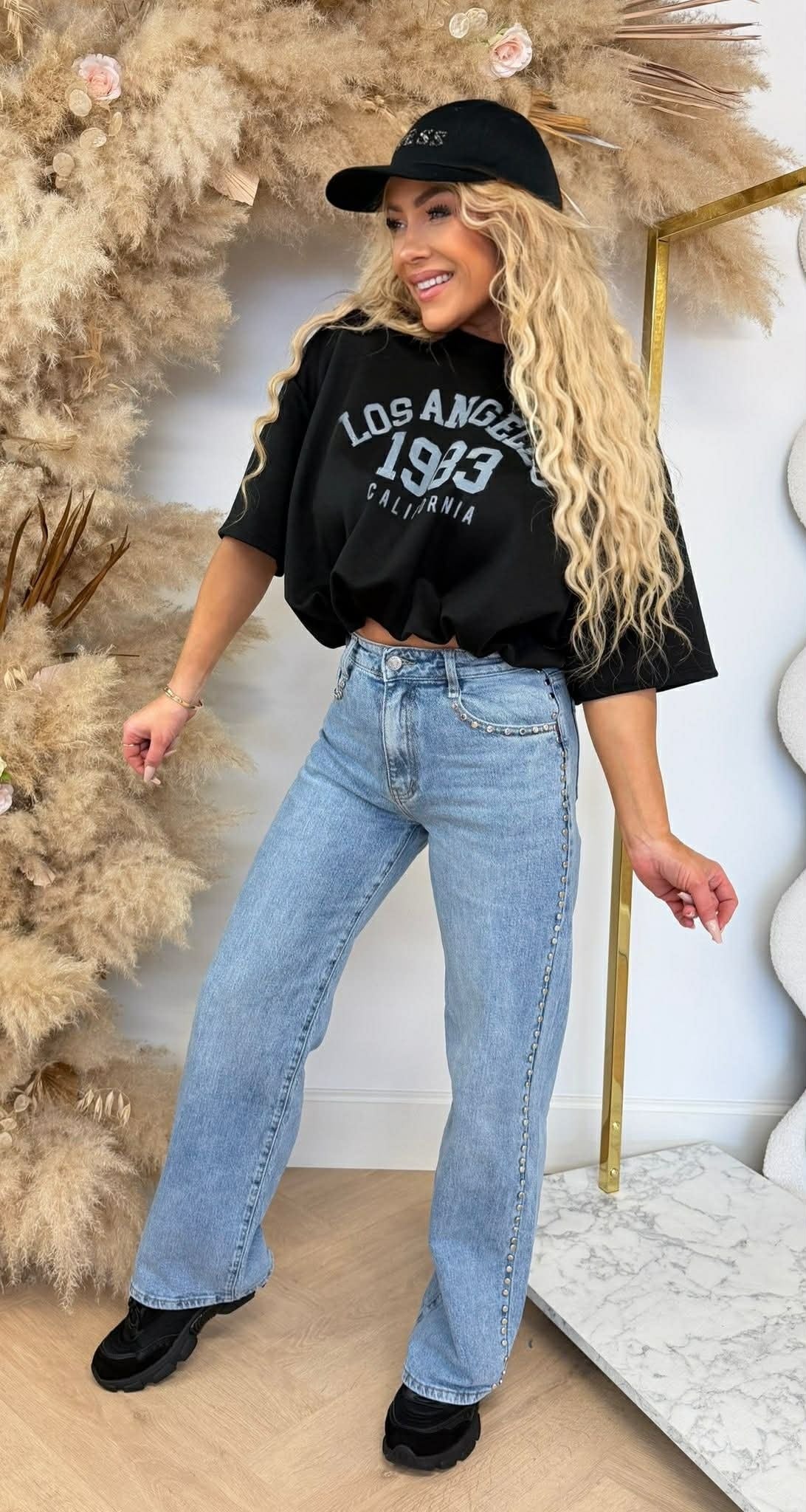 LOSY LOS ANGELES CROPPED TOP BLACK