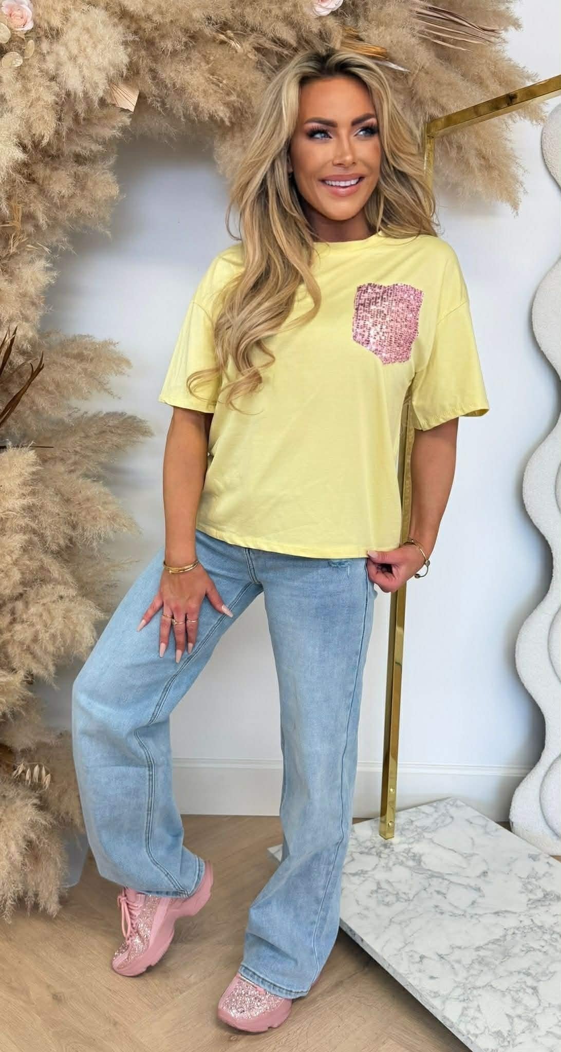 LUCY PINK PAILLET TEE YELLOW