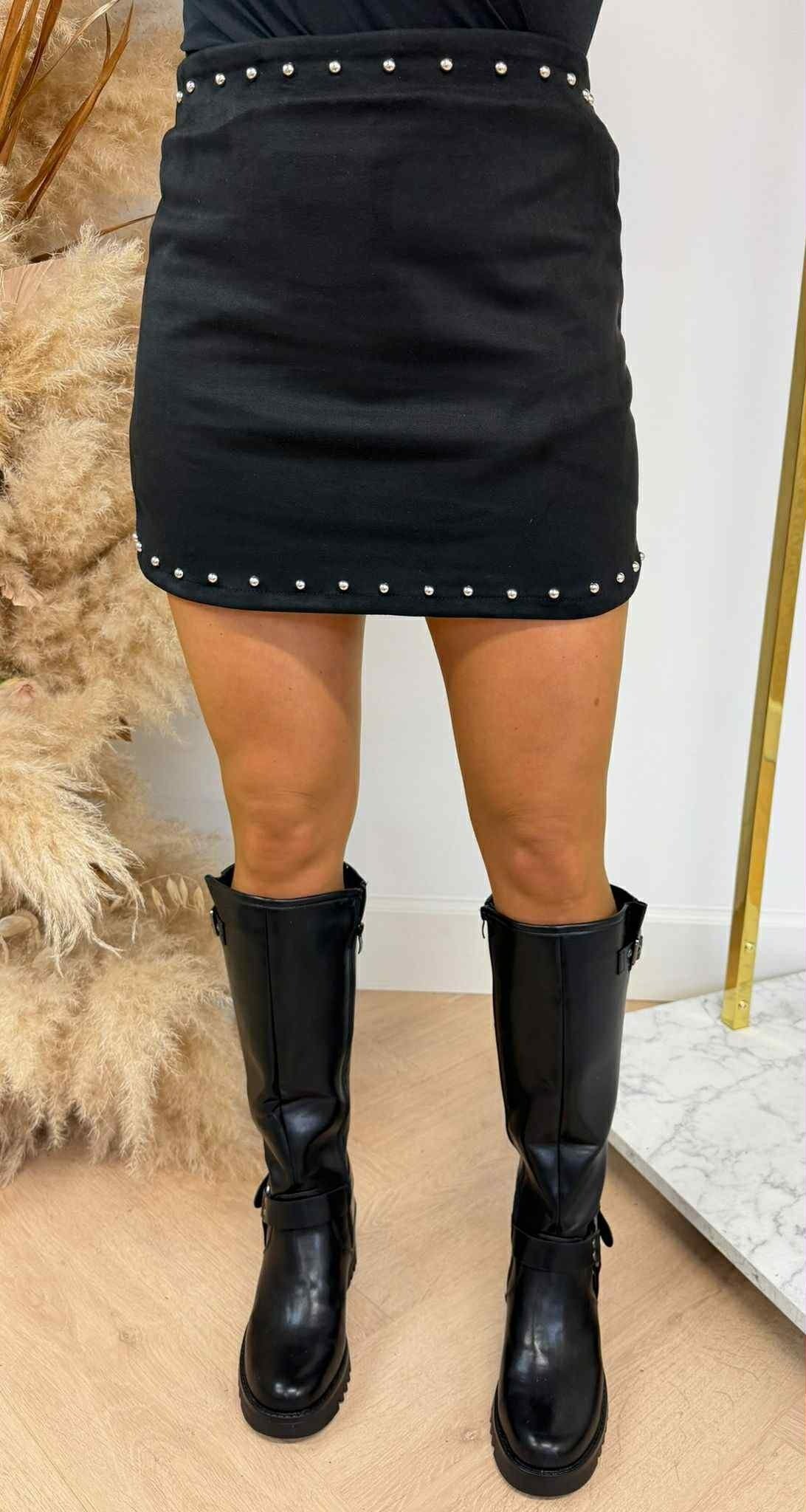 MAUVE STUDS SKORT BLACK