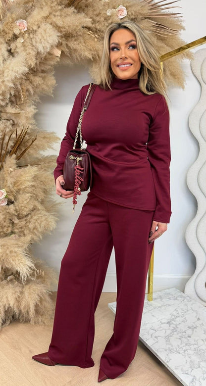 MEGHAN COMFY STRAIGT SET BORDEAUX