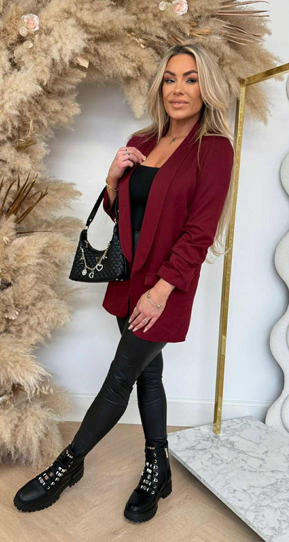 MUST-HAVE CROPPED ÄRMEL BLAZER BORDEAUX