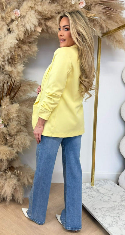 MUST-HAVE CROPPED ÄRMELBLAZER BUTTERGELB