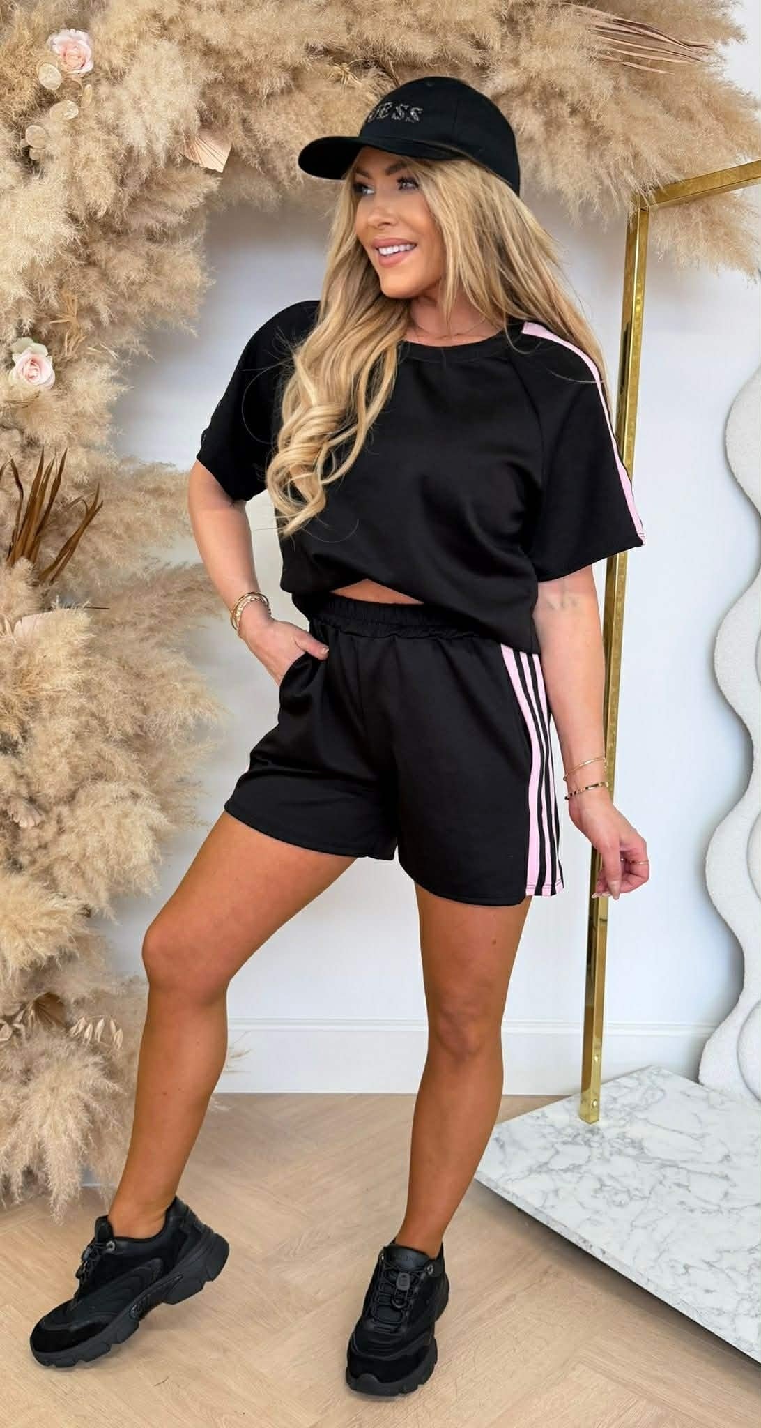 MUSTHAVE STREIFEN SHORT SET SCHWARZ/ROSA