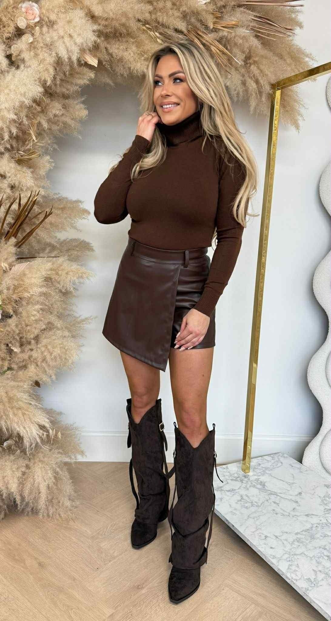 PERFECT BASIC COL ROULE TOP 5010 CHOCO