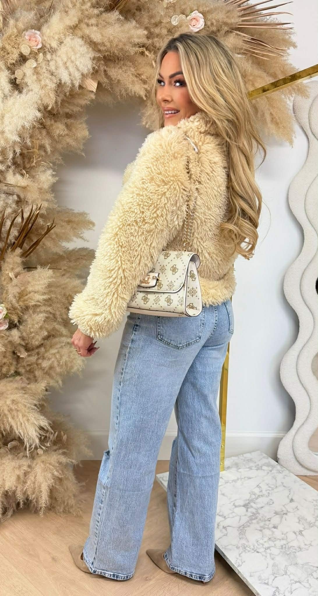 SHEEP VEGAN FUR JACKET 8799 BEIGE – thestorewoerden