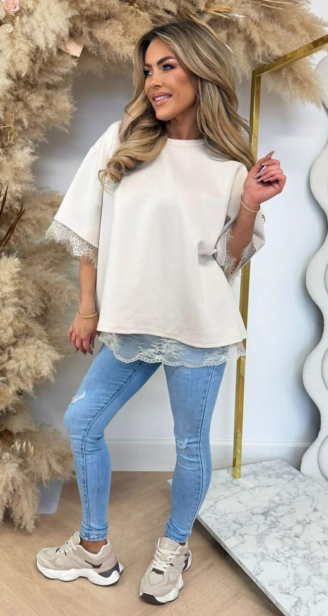 TEE DENTELLE DOS FENDU BEIGE