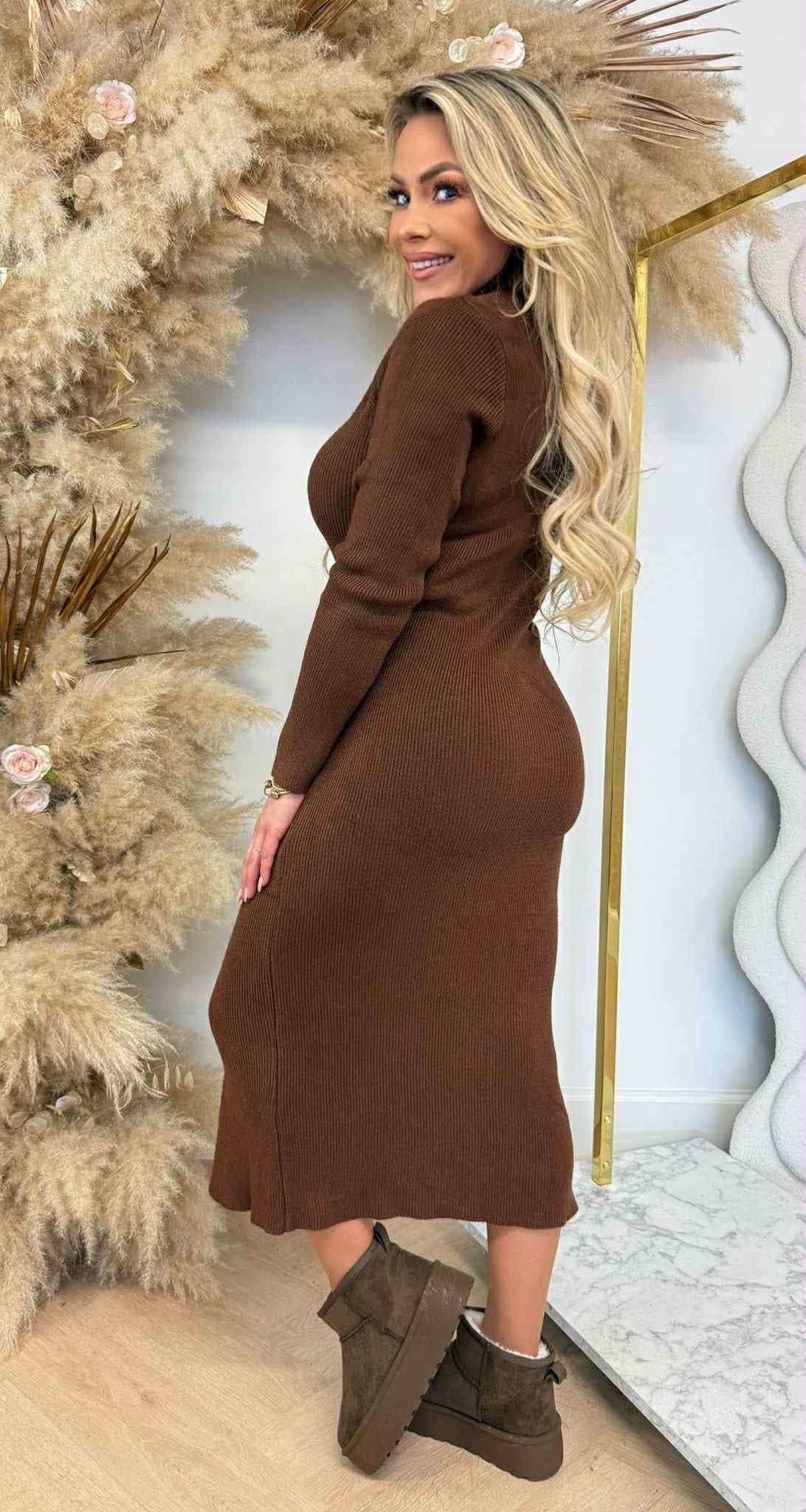 ROBE LONGUE FENDUE CHOCOROBE LONGUE FENDUE CHOCO