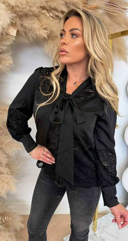 STRIK LACE BLOUSE 375 BLACK