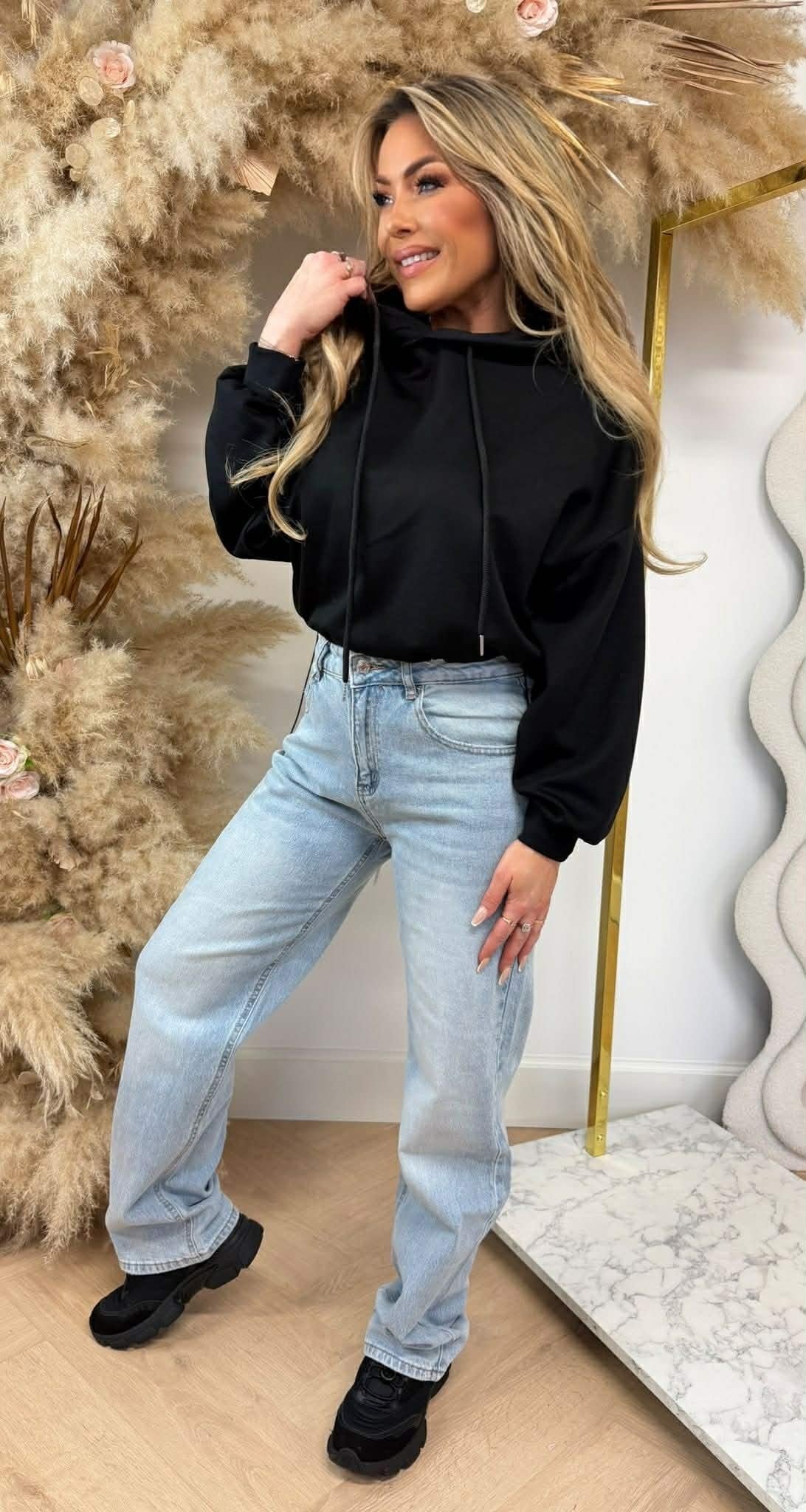 STYLE CROPPED HOODIE SCHWARZ