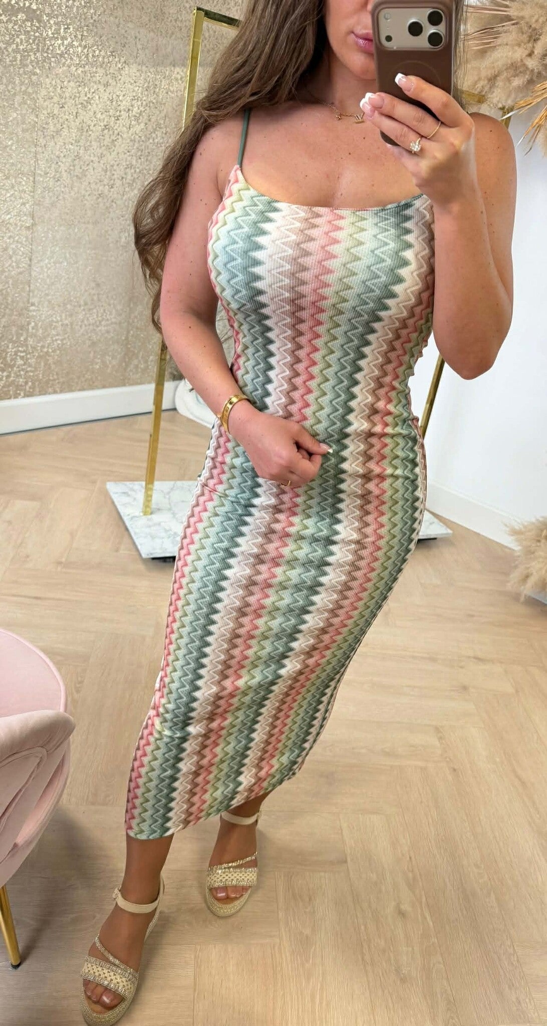 SOMMER ZIGZAG KLEID GRÜN