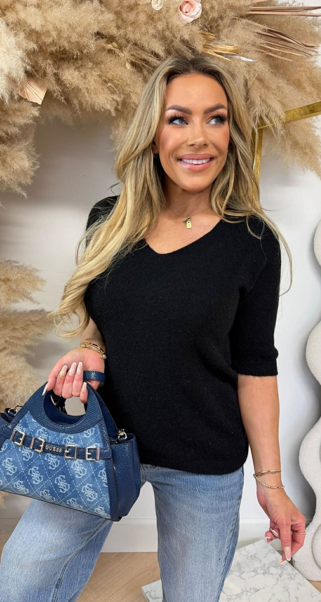 SYDNEY V TOP BLACK