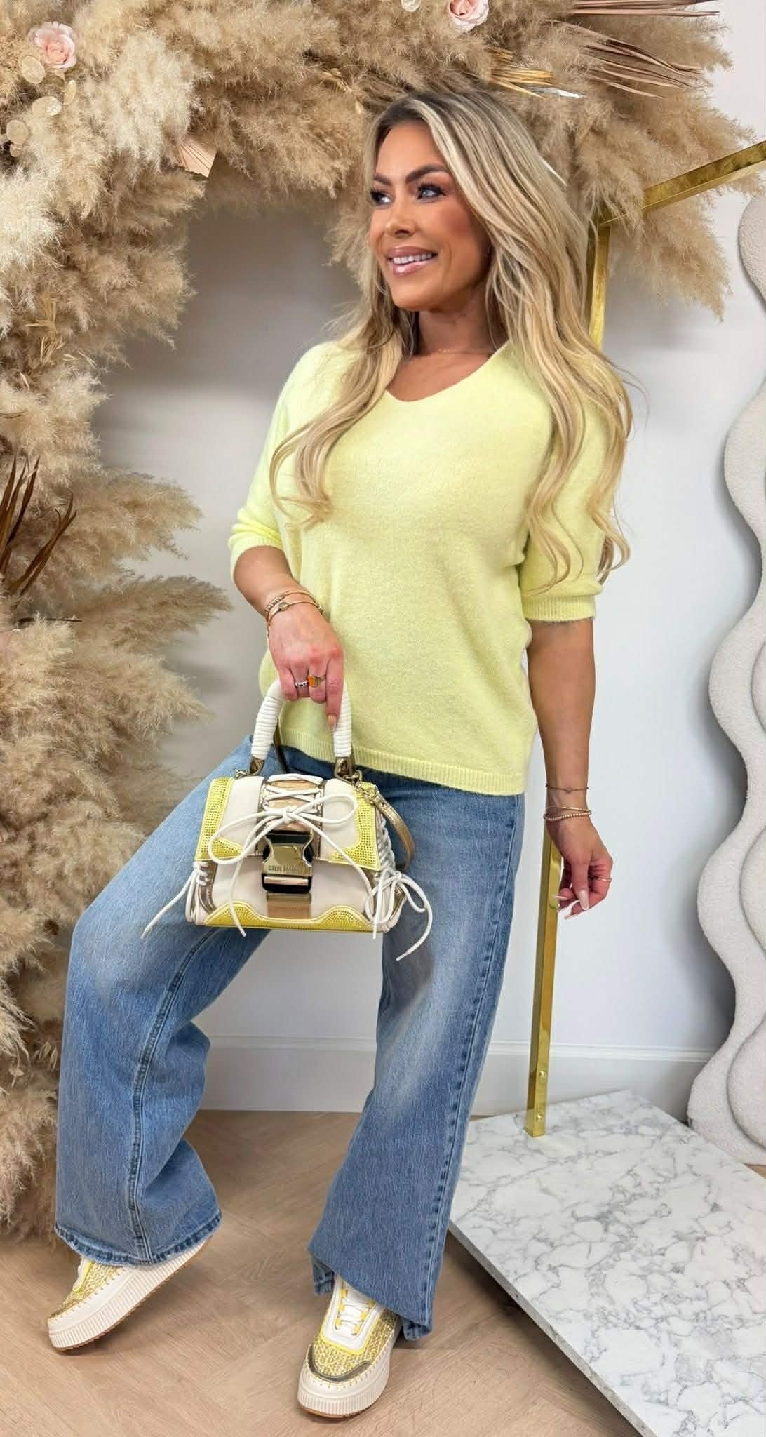 SYDNEY GEGEN TOP YELLOW