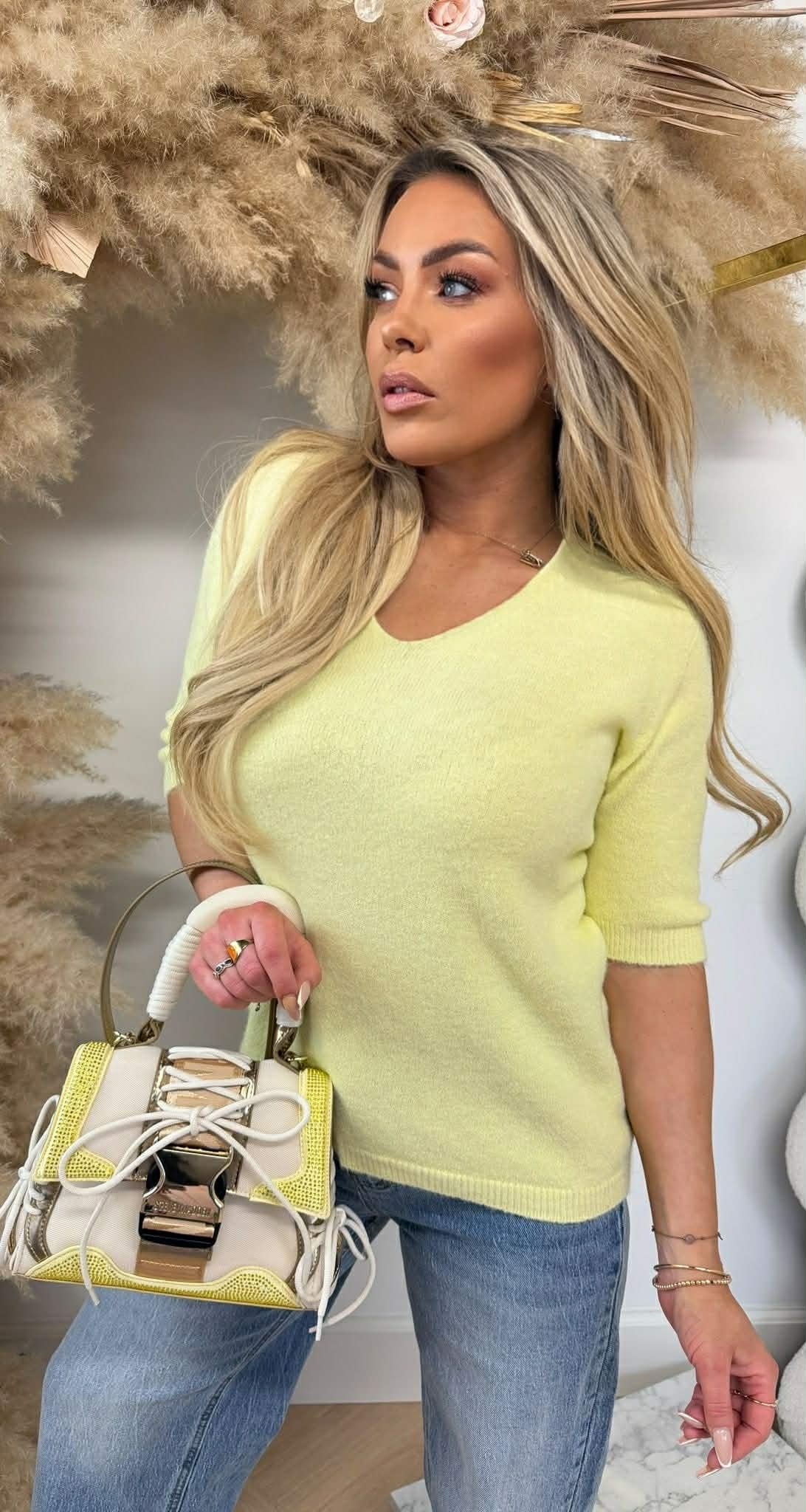 SYDNEY GEGEN TOP YELLOW